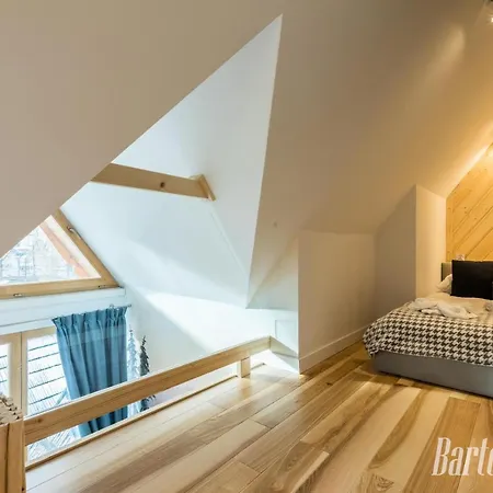 Zakopiańska 4*