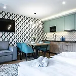 Zakopianska 4*