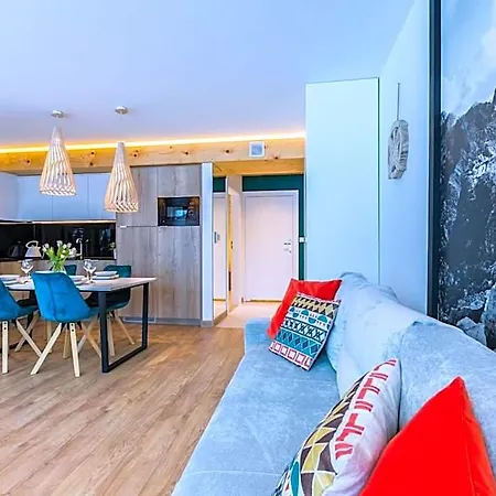 Zakopiańska 4*