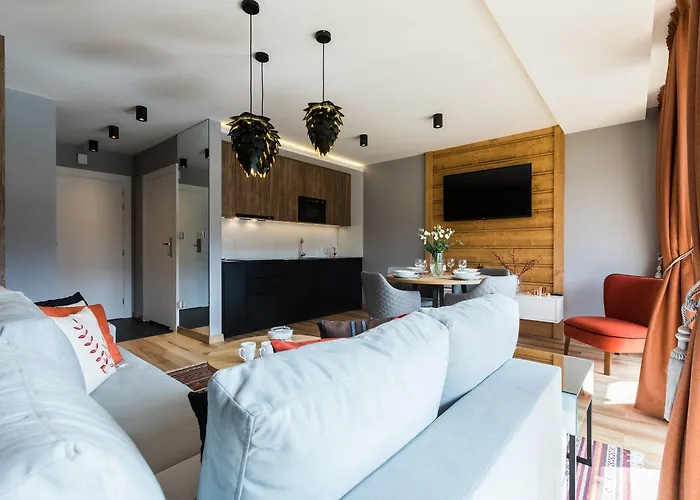 Aparthotel Zakopianska 4*