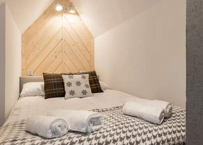 Aparthotel Zakopianska 4*